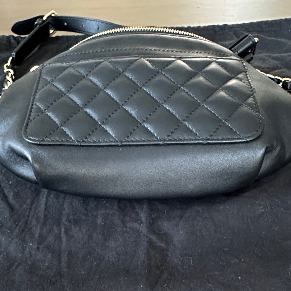 Chanel Black Quilted Waist Bag - Picture 11 of 11